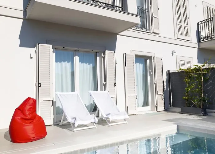 Villa Jade - 4 Bdr And Swimming Pool - Forte Dei Marmi